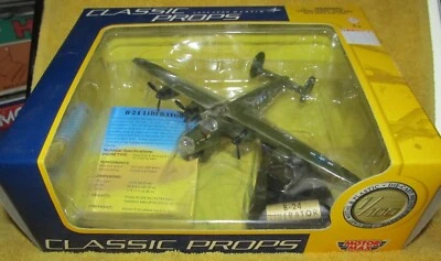 Motor Max Classic Props Lockheed B-24  Liberator Collector's Editions 1/100 New - Image 1 of 4
