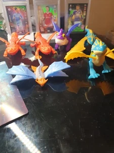 McDonalds toys 2014 'How to Train Your /Dragon' 2 x6 - Foto 1 di 6