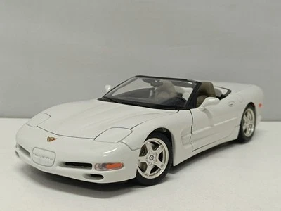 Chevrolet Corvette C5 Convertible 1997 White Bianco - Burago 1:18 Usato No Box - Immagine 1 di 4