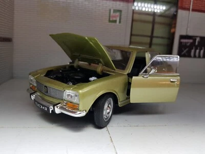 Peugeot 504 Saloon Gold Green 1975 Detailed Welly 1:24 Diecast Scale Model Car - Image 1 of 4