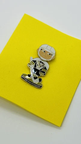 Pittsburgh Penguins Bobble Head Pin AMINCO NHL BOBBLE HEAD PIN CROSBY Cover