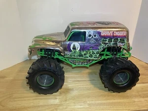 FOR PARTS Grave Digger 1:8 Scale Chrome Body No Remote New Bright - Picture 1 of 7