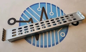 APC 870-1251B R Right Sliding Rack Rail Mounting Kit *Does Not Include Left Rail - Picture 1 of 3