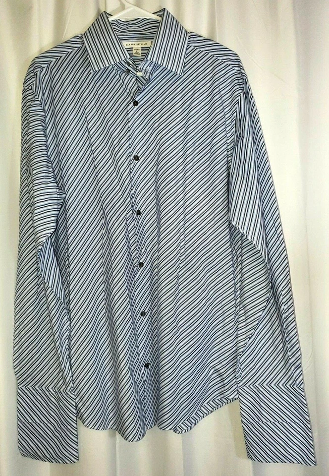 Banana Republic Men's Long Sleeve Dress Shirt Size Large 16 - 16.5  Blue Striped - Image 1 of 4