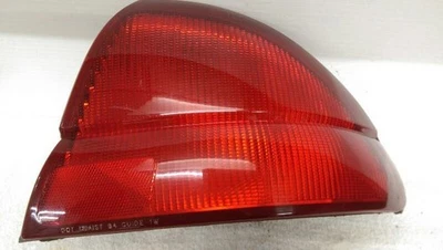 Cuarto de luz trasera de pasajero montado en panel para 95-96 MONTE CARLO 476624 Foto 1 de 4