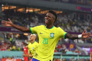 Vini Jr Goal Celebration Brazil World Cup Wall Art Home Decor - POSTER 20"x30" - Picture 1 of 3