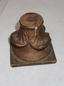 Alter Sockel für Heiligenfigur aus Holz und Altgold gefasst um 1820 - Bild 1 von 7