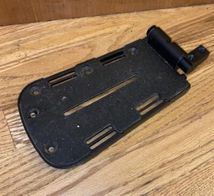 PRIDE QUANTUM EDGE HD WHEEL POWER CHAIR FOOTREST RIGHT SIDE - Picture 1 of 2