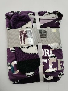 THE NIGHTMARE BEFORE CHRISTMAS Womens Pajama Set size L 3 piece set NWT - Picture 1 of 4