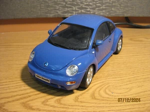 VOLKSWAGEN ESCARABAJO NUEVO 1/18, EN AZUL MORADO, POR, MAISTO, SIN CAJA - Imagen 1 de 20