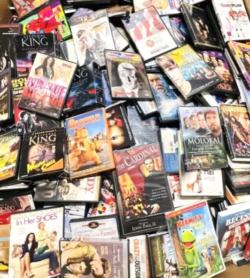 HUGE DVD Lot Sale! Pick And Choose Cheap,Very Good Movies With Combined Shipping - Image 1 of 3