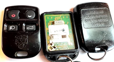OEM 2004 2005 2006 JAGUAR XK8 XKR KEYLESS CAR ENTRY REMOTE TRANSMITTER LJE2610AB - Image 1 of 4
