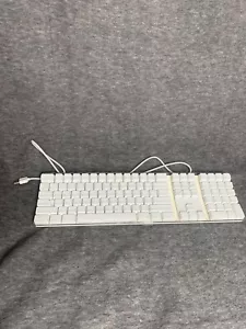 Vintage 2002 Apple Mac Computer M7803 Pro Keyboard White USB Port Cream - Picture 1 of 10