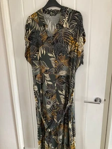 ladies size 18 dress - Picture 1 of 5