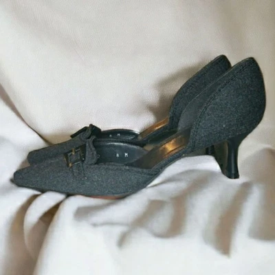 Tacones de gatito de lana gris Stuart Weitzman con hebilla frontal ~ $400 Foto 1 de 4