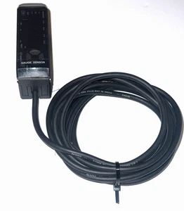 KEYENCE GT-71AP CONTACT SENSOR - Picture 1 of 4