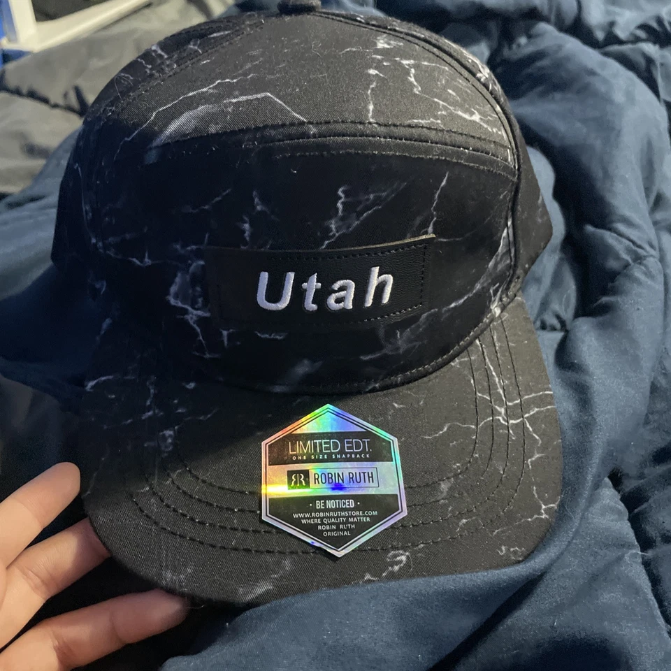 Robin Ruth Limited, edición, Utah, sombrero, tie-dye blanco y negro Foto 1 de 4