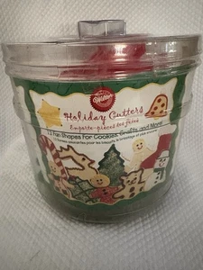 NEU VTG 12 Wilton Kunststoff Urlaub Ausstechformen Weihnachten 3" Backen Neu in OVP - Bild 1 von 9