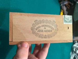 Vintage Hoyo De Monterrey De Jose Gener 10 Cigars Empty Wooden Cigar Box - Picture 1 of 6