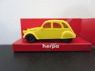 HERPA 2017 Citroen 2CV 6 英寸黄色 - 型号为塑料 - HO 或 1:87 比例 — 第 1/2 张图片
