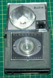 Vintage Canadian Kodak Flash Fun II Hawkeye Camera Untested - Picture 1 of 10