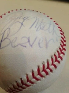 "Leave it to Beaver" signierte Baseballs mit Wally and the Beaver (JSA)  - Bild 1 von 7