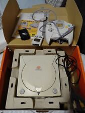 SEGA Dreamcast Console White Box HKT 3000 Controller Visual Memory Memory 2 DC