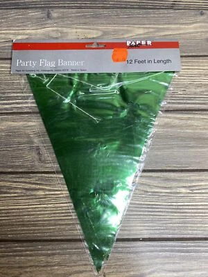 Bandeira de festa vintage Paper Art Co folha verde dia de São Patrício 12 pés A2 - Imagem 1 de 3