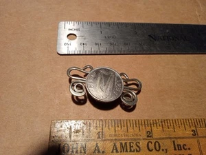 Broche de plata vintage Irlanda arpa de huevo moneda celta hecho a mano - Imagen 1 de 9