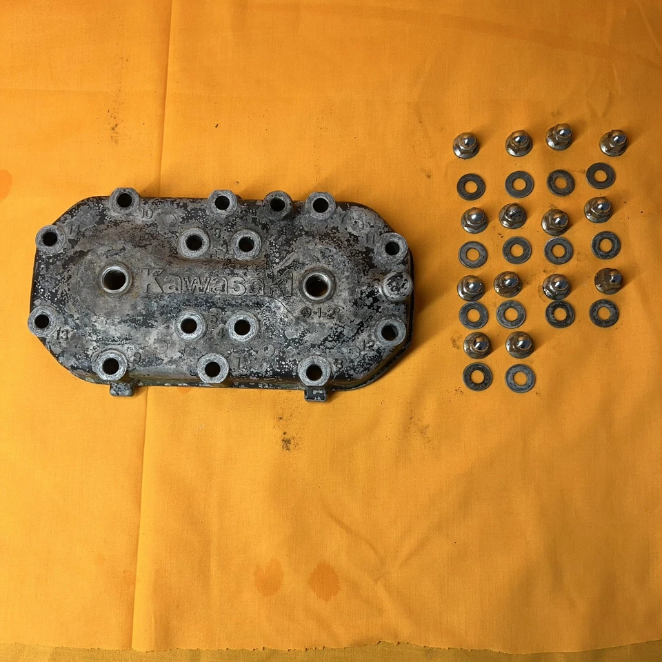 Kawasaki 650SX 650SC 650TS X2 Jetmate Cylinder Head With Hardware Jet Ski - Image 1 of 4