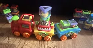 Fisher Price Peek A Boo Blocks Zirkus mit Zug lesen - Bild 1 von 8