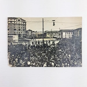 Piazzale Loreto, Milano  esposizione dei corpi di Benito Mussolini e Claretta - Imagen 1 de 2