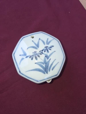 Cuentagotas de agua octogonal de porcelana coreana antiguo siglo XIX Foto 1 de 4