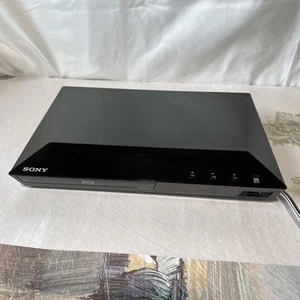Reproductor Blu-ray Sony BDP-BX110 sin control remoto (PROBADO) - Imagen 1 de 3