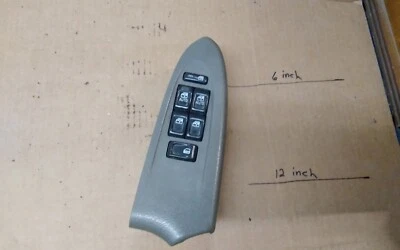 Chevrolet Trail Blazer 2004 interruptor de ventana de puerta del conductor sin asientos térmicos  Foto 1 de 4