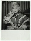 photo cinéma Roger Forster- tirage d'époque 1940 une actrice à la cigarette