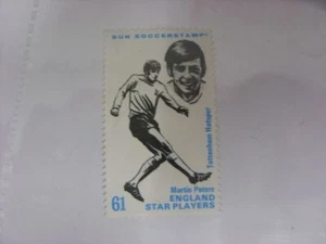 1971/1972 The Sun Football Encyclopaedia Soccerstamp: No.061 -?Martin Peters (To - Picture 1 of 1
