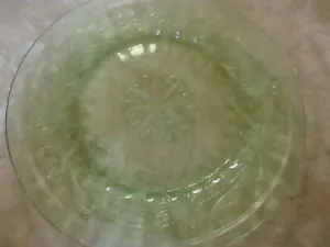 Jeannette Depression Glass Green Sunflower 9" Dinner Plate(s) - Picture 1 of 5