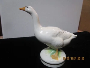Aelteste Porzellanmanfaktur VOLKSTEDTER Porzellan Gans Figurine 1915-36 - Bild 1 von 9