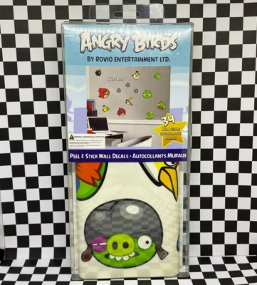 Calcomanías autoadhesivas precortadas de pared para pelar y pegar Angry Birds de juguete CommonWealth Foto 1 de 2
