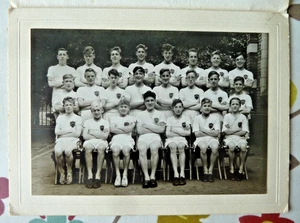 Fotografía en blanco y negro equipo de campo traviesa julio 1955 Lorimer Darlington - Imagen 1 de 3