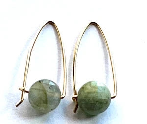 14k Labradorit Ohrringe. Edelsteine. Unikat. V-Form.Handarbeit/Fein - Bild 1 von 4
