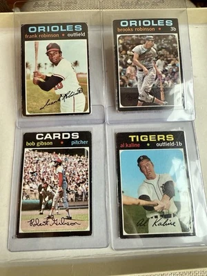 1971 Topps Lot Of 4 Cards Frank Robinson, Brooks Robinson, Al Kaline, Bob Gibson - Image 1 of 4