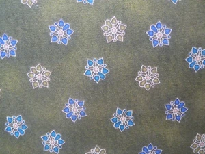 ARABESQUE by Benartex GILDED FLORAL Olive Green Quality Quilting Cotton FAT QTR - Picture 1 of 3