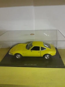 OPEL GT 1900 (1970) AUTO VINTAGE DELUXE COLLECTION 1/24 LEO MODELS BOX ORIGINALE - Foto 1 di 5