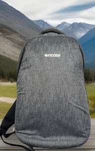 Incase Reform CL55589 Laptop Backpack Grey 13" Rucksack Travel Hard Back - EUC - Afbeelding 1 van 17