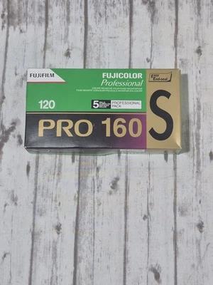 Fuji Pro 160S 120 ISO 160 FujiColor Film Exp 2010 New Factory Sealed Box - Image 1 of 4