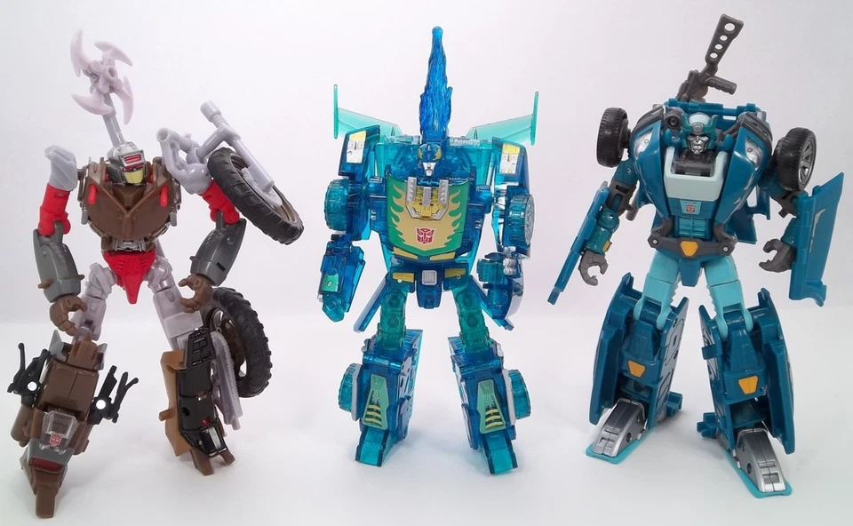Hot Rod Kup and Blurr Autobot 3-Pack e-hobby Exclusive | Transformers United - Image 1 of 4
