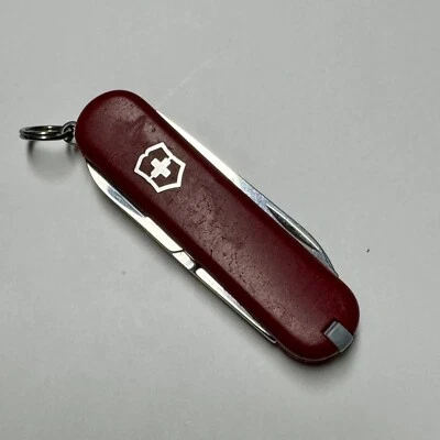 Navaja Suiza Victorinox 58mm Clásica SD Navaja de Bolsillo Roja ENVÍO GRATUITO Foto 1 de 4