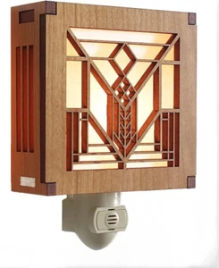 Frank Lloyd Wright Lake Geneva Night Light Cherry wood  - Picture 1 of 3